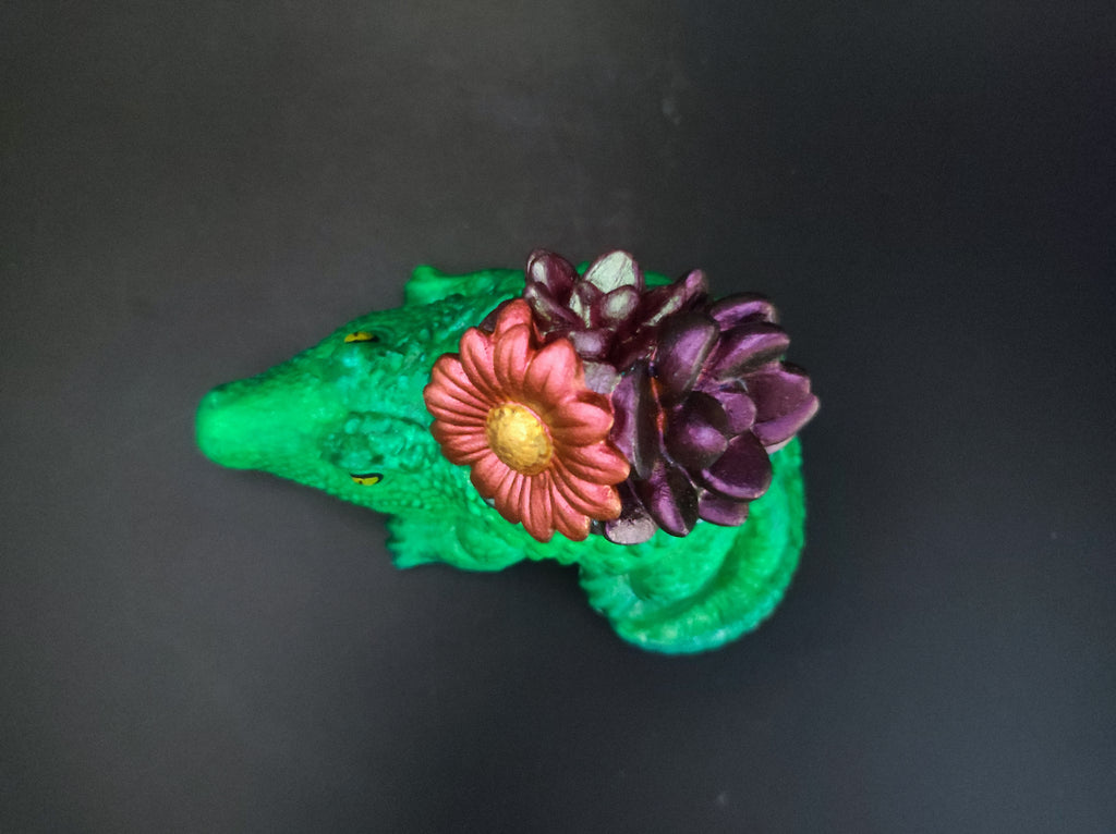 Krokodil dísz Flora
