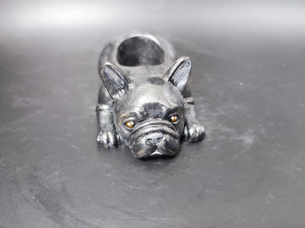 Fekvő francia bulldog Iron