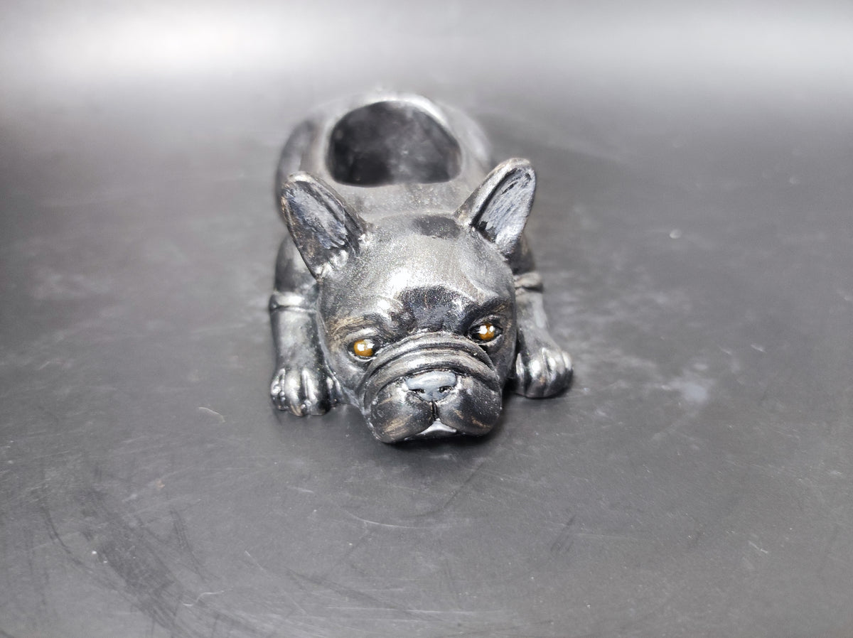 Fekvő francia bulldog Iron